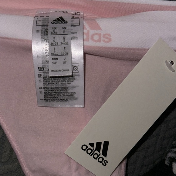 NWT Adidas Women's 3 pack Blend Spandex
THONG Underwear 4A2H96 Size Small - Picture 4 of 4